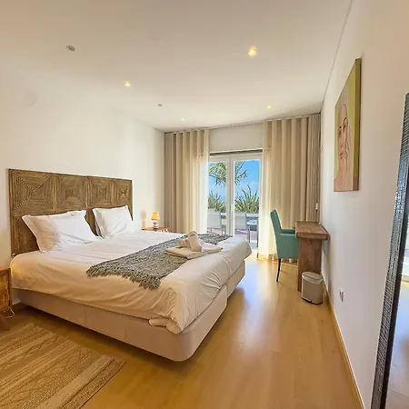 Vibing & Liming 招待所 埃里塞拉