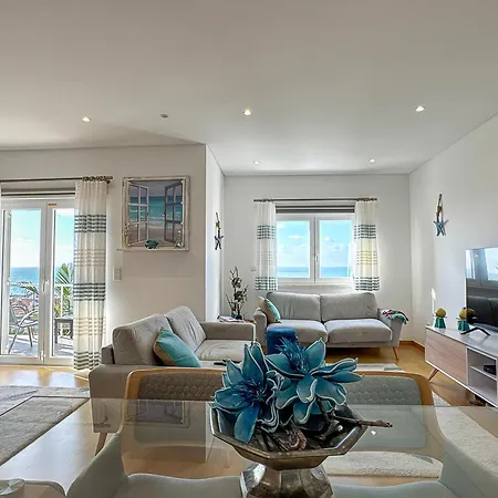 Vibing & Liming 招待所 *