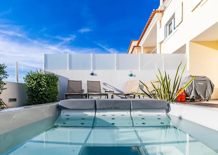 Penzion Vibing & Liming Ericeira