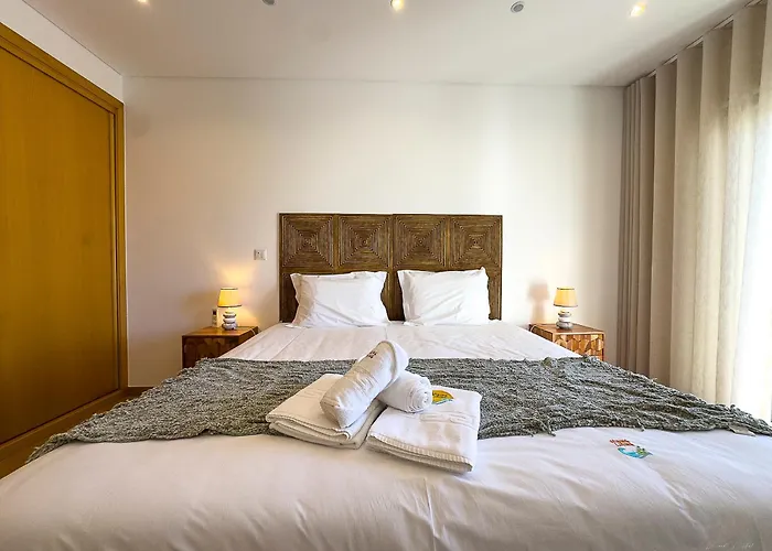 Vibing & Liming Ericeira