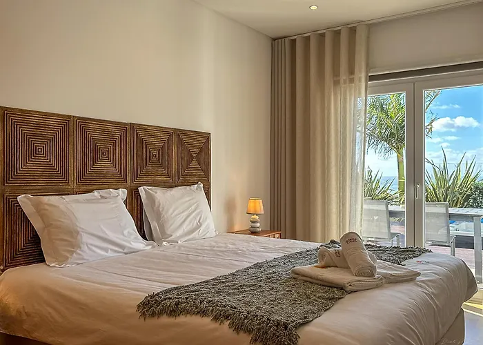 Vibing & Liming Penzion *