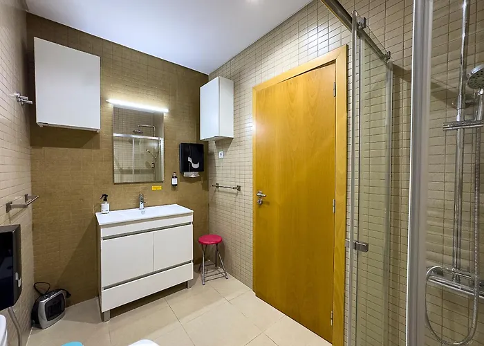 Vibing & Liming Penzion *