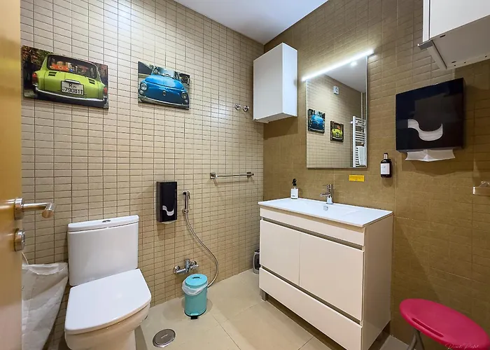 Penzion Vibing & Liming Ericeira