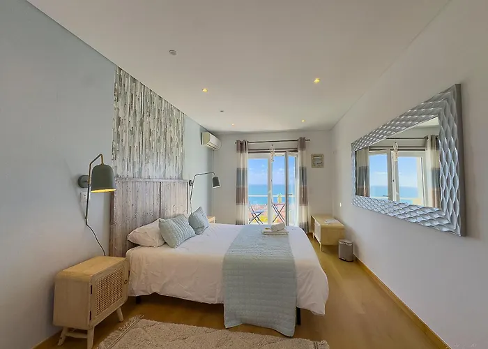 Vibing & Liming Ericeira