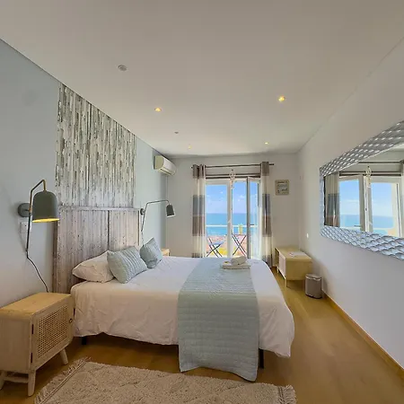 Vibing & Liming إيريسييرا