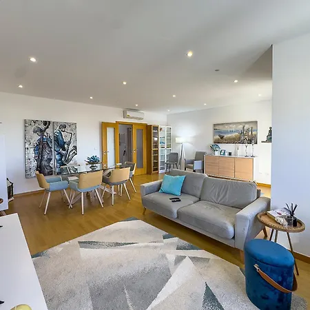 Vibing & Liming بيت ضيافة إيريسييرا