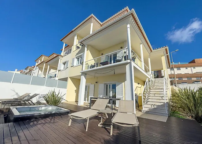 Πανσιόν Vibing & Liming Ericeira