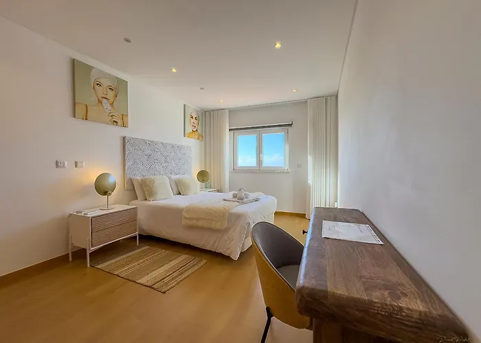 Πανσιόν Vibing & Liming Ericeira